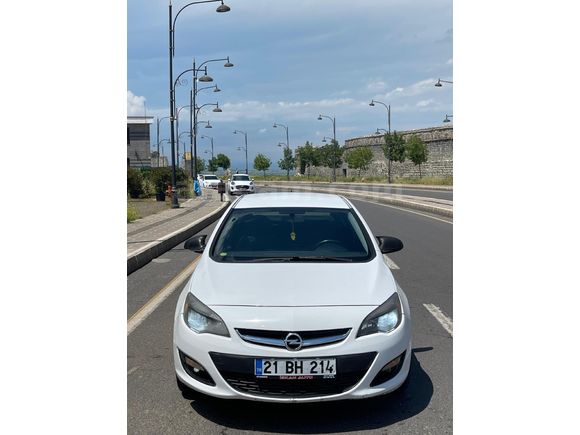 Galeriden Opel Astra 1.3 CDTI Edition 2015 Model Diyarbakır