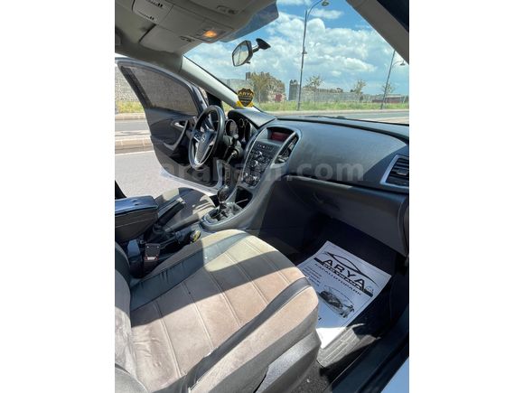 Galeriden Opel Astra 1.3 CDTI Edition 2015 Model Diyarbakır