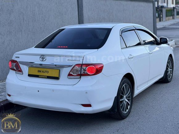 BM AUTO'dan 2011 MODEL OTOMATİK TOYOTA COROLLA 1,4 D-4D ELEGANT