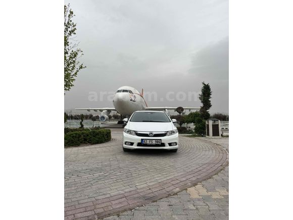 Sahibinden Honda Civic 1.6i VTEC Eco Elegance 2014 Model 