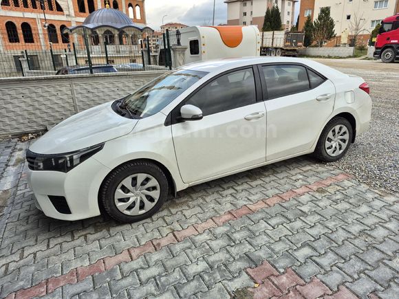 Sahibinden Toyota Corolla 1.33 Life 2015 Model
