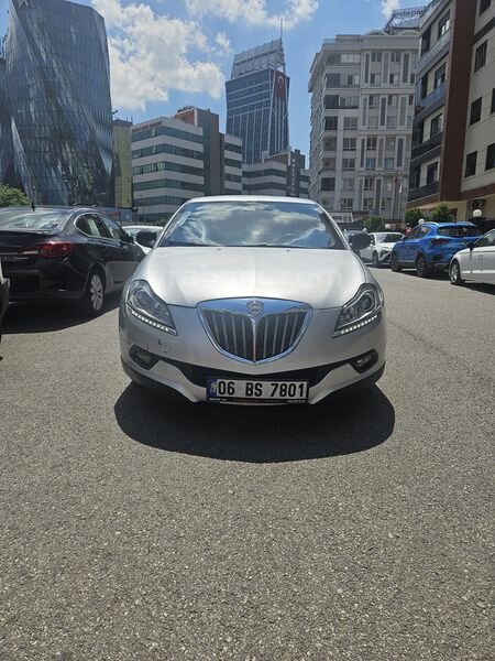 Sahibinden Lancia Delta 1.6 MJet 2009 Model İstanbul 258.000 km Gri (metalik)