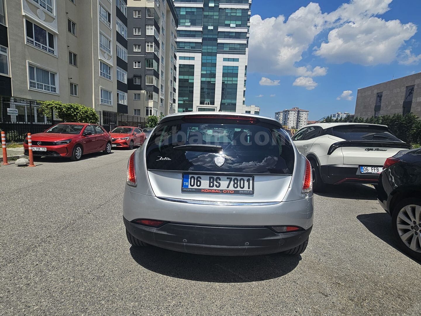 Sahibinden Lancia Delta 1.6 MJet 2009 Model İstanbul 258.000 km Gri (metalik) 6