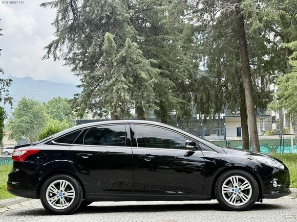 KAYALAR'DAN 2012 MODEL FOCUS 1.6TDCİ 95HP KUSURSUZ