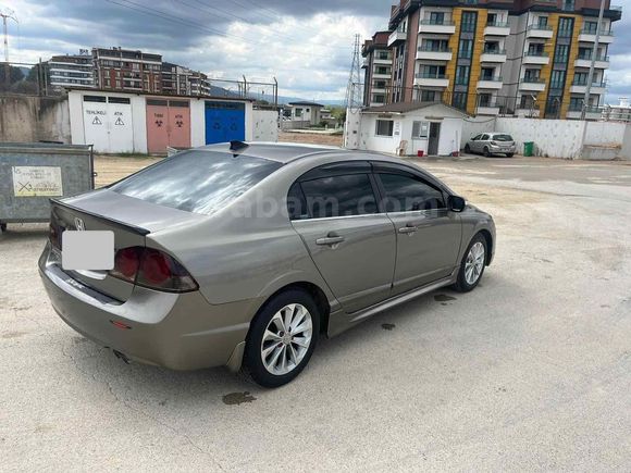 Sahibinden Honda Civic 1.6i VTEC Premium 2009 Model 