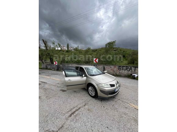 Sahibinden Renault Megane 1.6 Privilege 2006 Model..