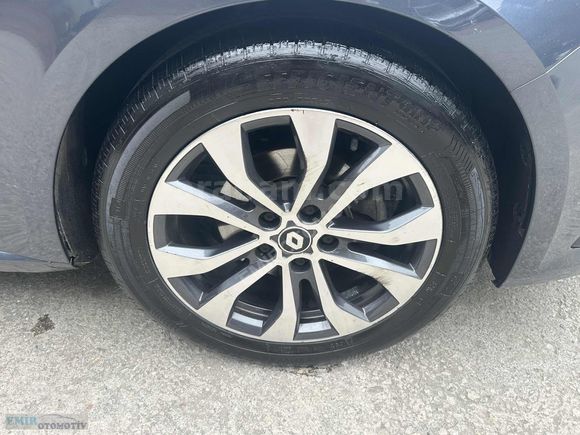 2023 MODEL MEGANE İCON 65 BİNDE BENZİN OTOMATİK 1.3 TCE