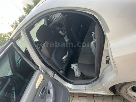 Sahibinden Hyundai Elantra 1.6 GLS 2005 Model