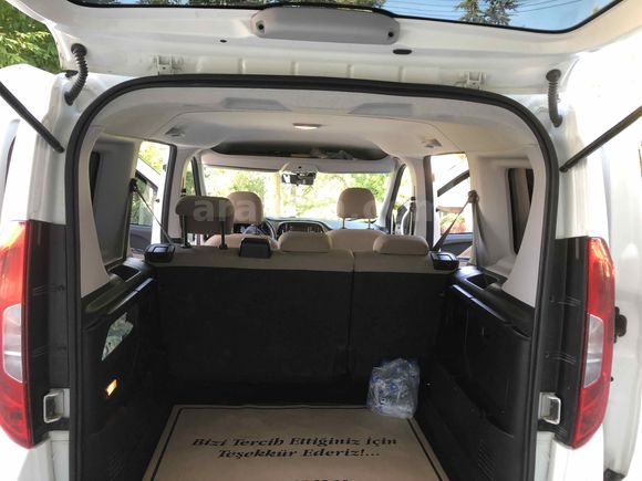 Sahibinden Fiat Doblo 1.6 Multijet Premio Plus 2021 Model 95.000 km Beyaz