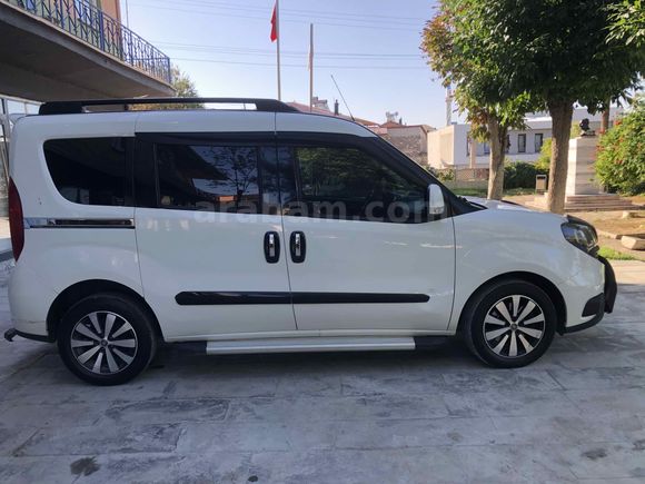 Sahibinden Fiat Doblo 1.6 Multijet Premio Plus 2021 Model 95.000 km Beyaz