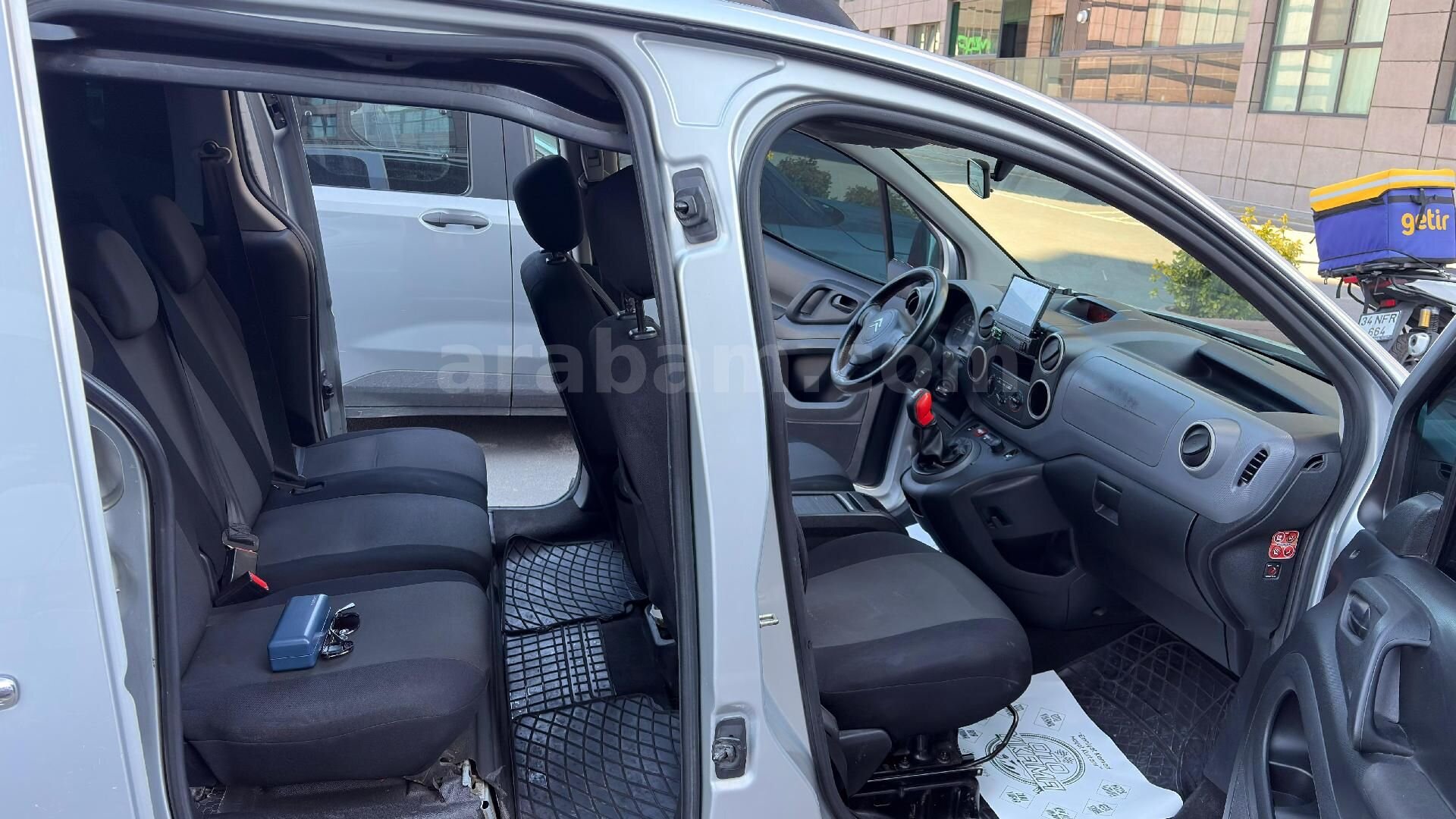 Sahibinden Citroen Berlingo 1.6 HDi X 2009 Model İstanbul 185.505 km Gri 7