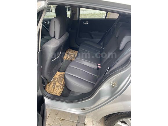 134 binde 2006 model otomatik sorunsuz MEGANE 2