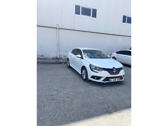 Sahibinden Renault Megane 1.5 Blue DCI Touch 2019 Model 