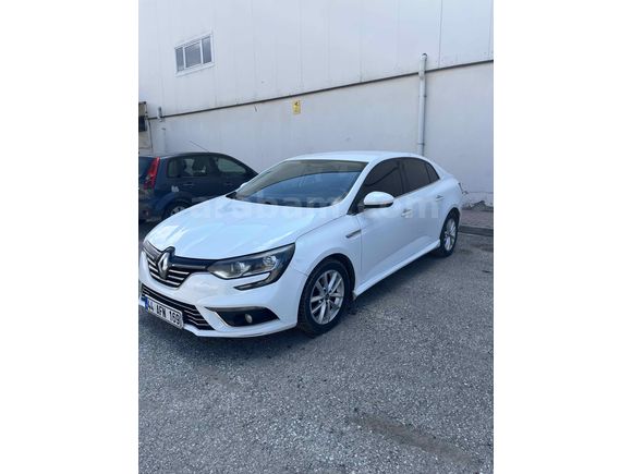 Sahibinden Renault Megane 1.5 Blue DCI Touch 2019 Model 