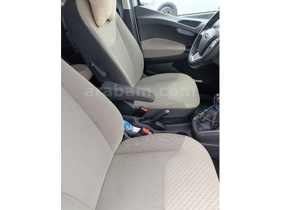 Sahibinden Ford Tourneo Courier 1.6 TDCi Titanium Plus 2014 Model