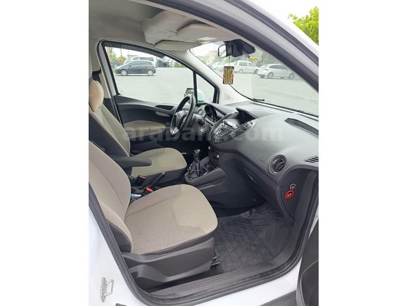 Sahibinden Ford Tourneo Courier 1.6 TDCi Titanium Plus 2014 Model