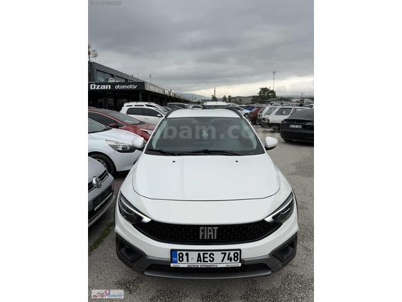 SEZGİN OTOMOTİVDEN TERTEMİZ FIAT EGEA CROSS 1.6 DİZEL OTOMATİK