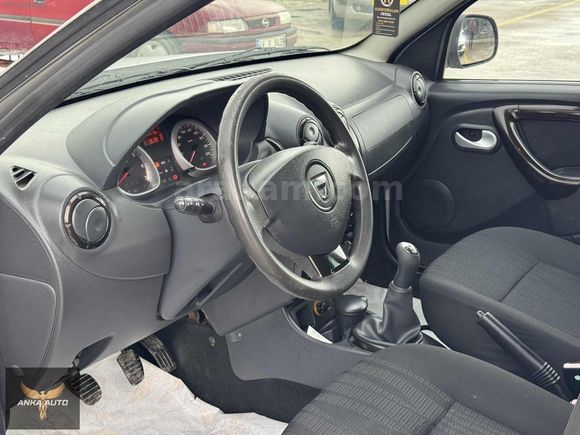 2011 DACİA DUSTER 1.5 DCİ LAURETE FULL PAKET CAMM GİBİ