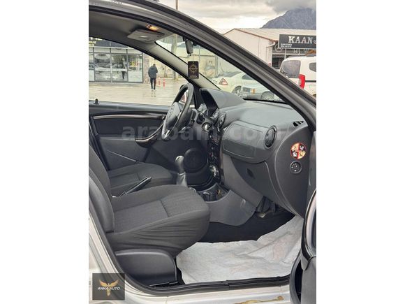 2011 DACİA DUSTER 1.5 DCİ LAURETE FULL PAKET CAMM GİBİ