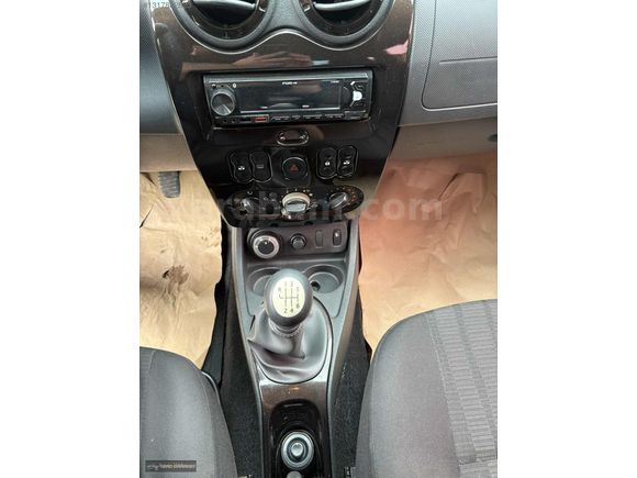 ERD GARAGE'DEN ÇOK TEMİZ 4x4 LAUREATE DUSTER