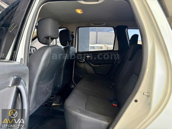 AVVA OTOMOTİV'den.2014 MD.DACIA DUSTER 1.5 DCİ LAURE 4x2.HATASIZ