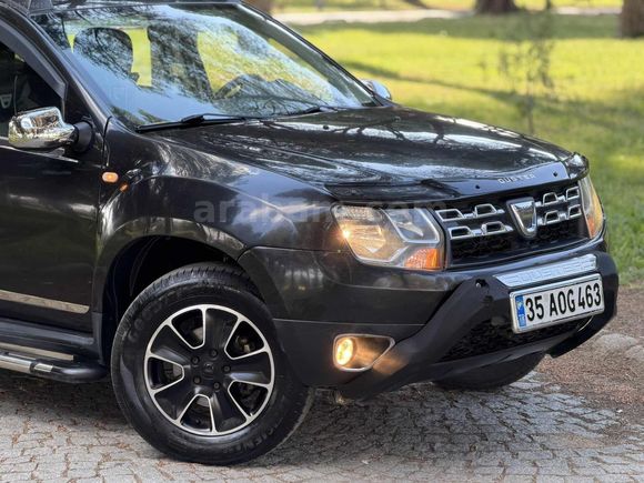 CAM GİBİ HATASIZ DEĞİŞENSİZ HASAR KAYITSIZ 2016 DUSTER 143.000KM