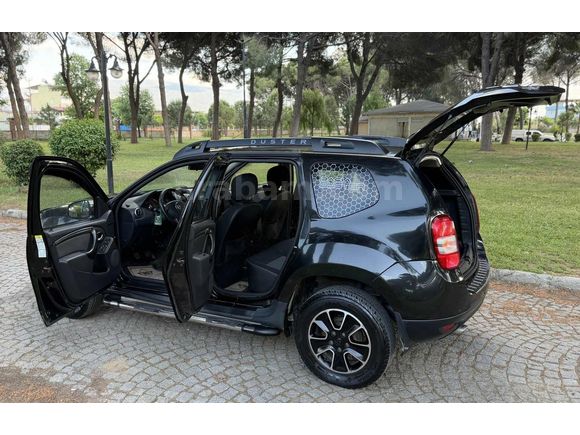 CAM GİBİ HATASIZ DEĞİŞENSİZ HASAR KAYITSIZ 2016 DUSTER 143.000KM