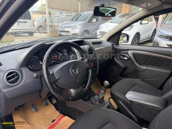 ÇAĞAN'DAN 2015 DUSTER 4X4 LAUREATE LOOK BOYASIZ 125.000KM