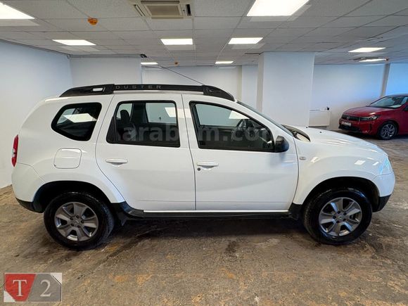 **K.K 12 AY TAKSİT İMKANI** TEKBAŞ KARTAL'DAN DACİA DUSTER