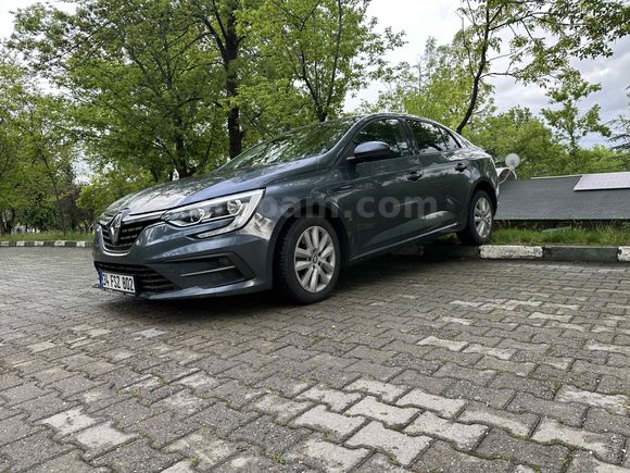 Sahibinden Renault Megane 1.3 TCe Joy Comfort 2022 Model 