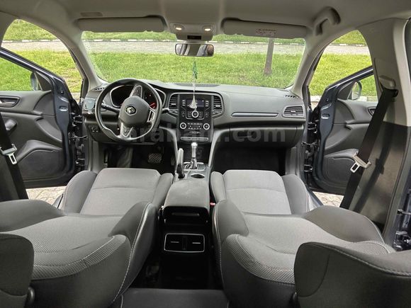 Sahibinden Renault Megane 1.3 TCe Joy Comfort 2022 Model 