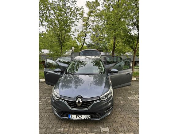 Sahibinden Renault Megane 1.3 TCe Joy Comfort 2022 Model 