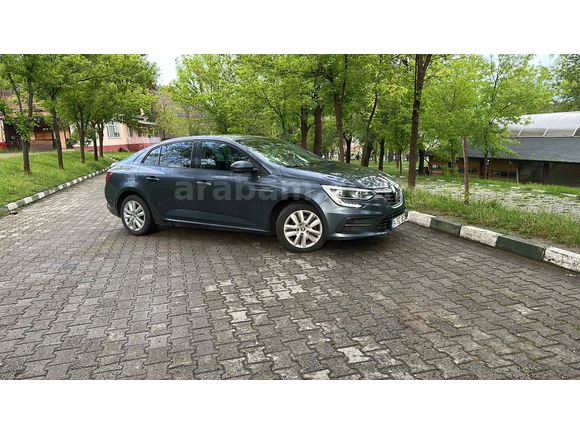 Sahibinden Renault Megane 1.3 TCe Joy Comfort 2022 Model 