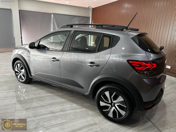 2025 10 BİN KM DACIA STEPWAY EXPRESSİON 1.0TCE 90BG CVT SADECE