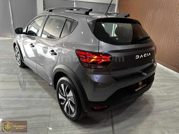 2025 10 BİN KM DACIA STEPWAY EXPRESSİON 1.0TCE 90BG CVT SADECE