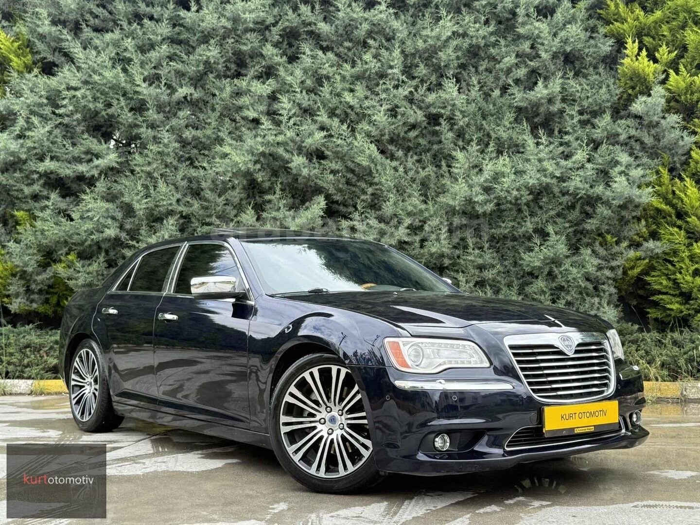 Galeriden Lancia Thema 3.0 CRD 2012 Model Düzce 175.000 km Lacivert 4