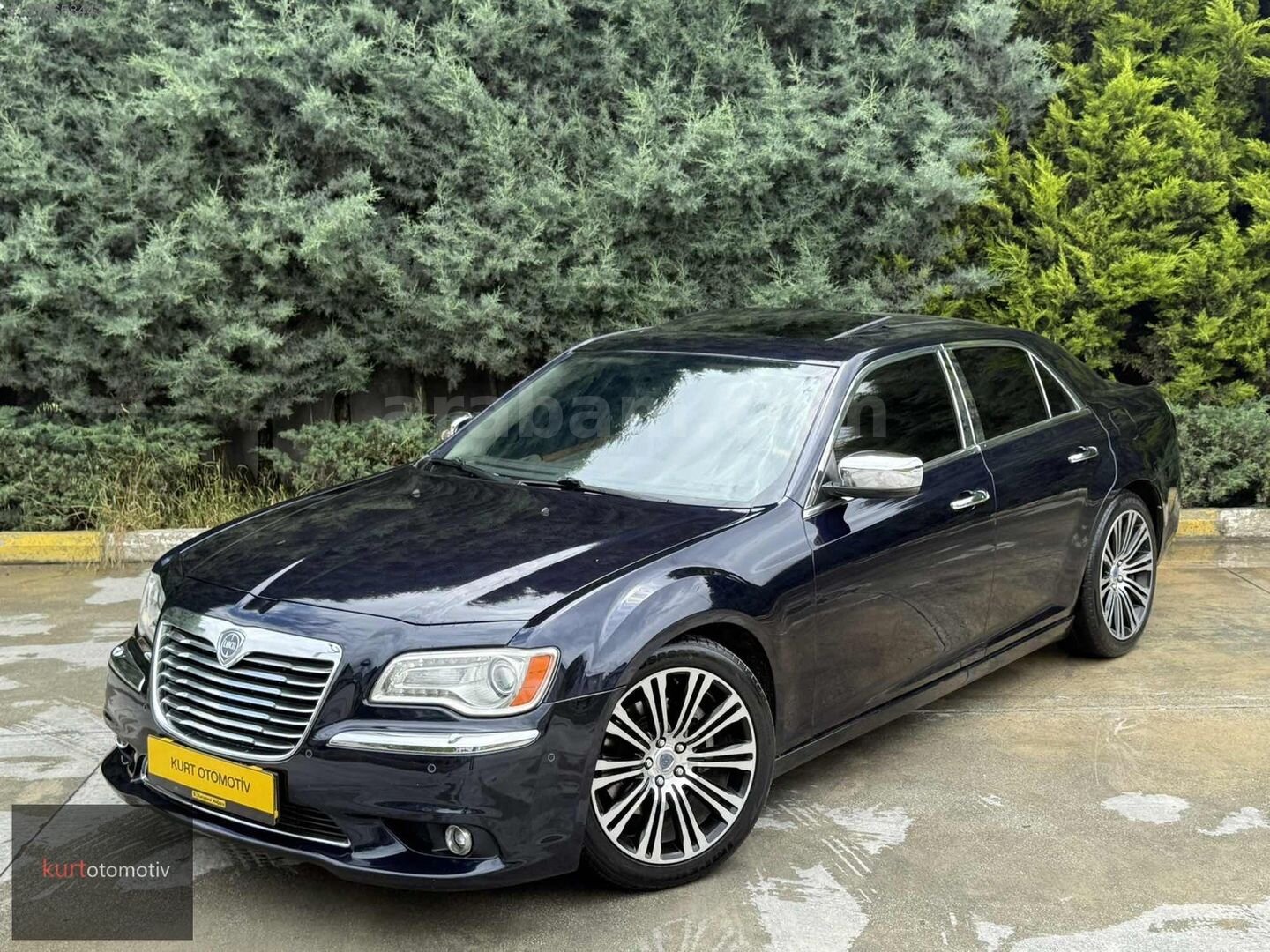 Galeriden Lancia Thema 3.0 CRD 2012 Model Düzce 175.000 km Lacivert 2