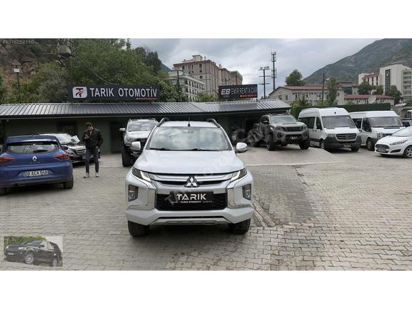 2020 MİTSUBİSHİ L200 İLK SAHİBİNDEN %20 FATURALI 4x4 !