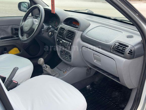 Sahibinden Renault Clio 1.4 RXT 2001 Model 