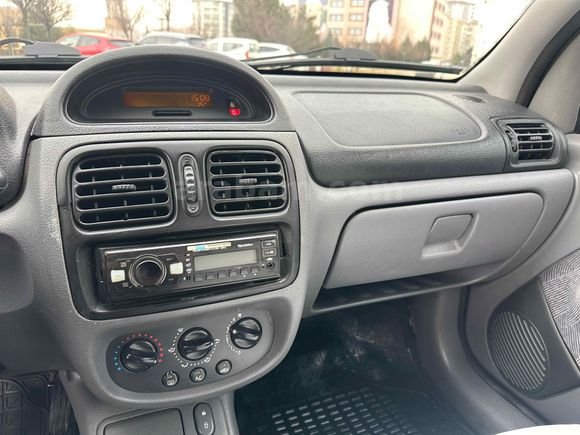 Sahibinden Renault Clio 1.4 RXT 2001 Model 