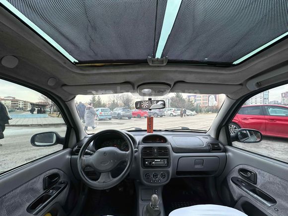 Sahibinden Renault Clio 1.4 RXT 2001 Model 