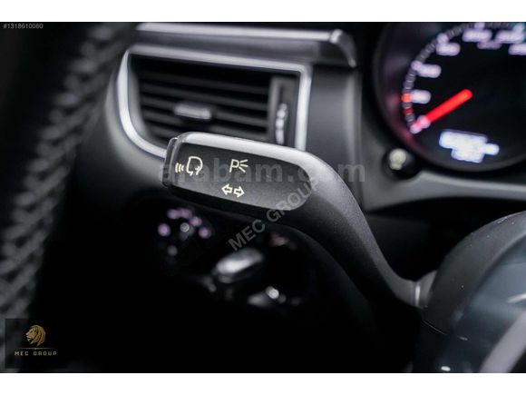 2016 PORSCHE MACAN CAM TAVAN BAYİ DÜŞÜK KM