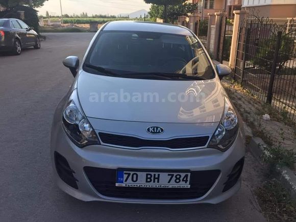 Öğretmenden Kia Rio 1.4 CRDi Comfort 2016 Model