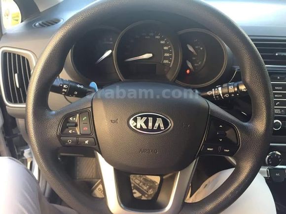 Öğretmenden Kia Rio 1.4 CRDi Comfort 2016 Model