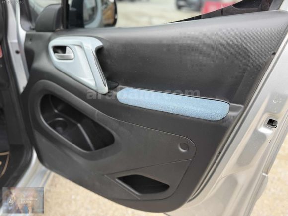 BALIKÇIOĞLU OTOMOTIV'DEN 2012 CİTROEN BERLİNGO 1.6 MULTİSPACE