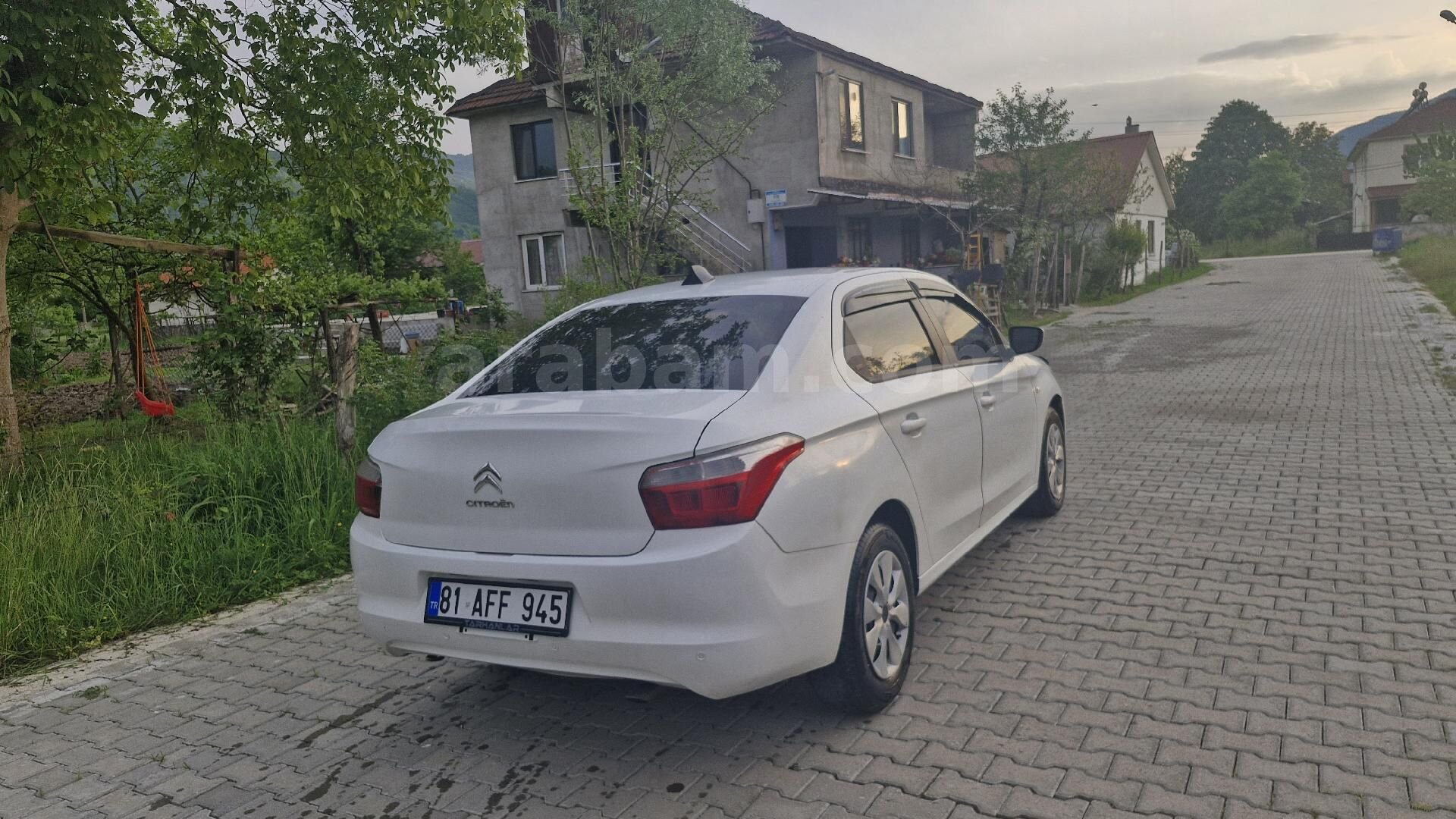 Sahibinden Citroen C-Elysée 1.6 HDi Confort 2015 Model Düzce 280.000 km Beyaz 5