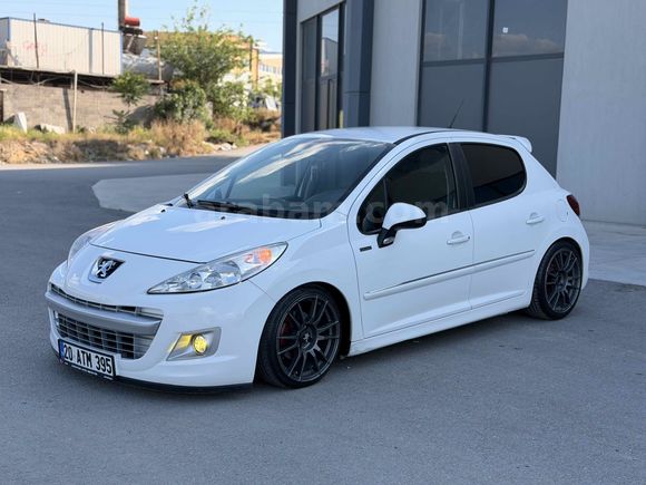 Galeriden Peugeot 207 1.4 HDi Sportium 2011 Model Denizli