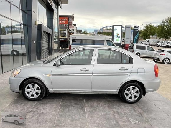 BOZAN OTOMOTİV DEN 2011 HUNDAİ ACCENT ERA SELECT EN FULU