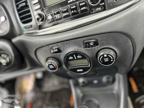 BOZAN OTOMOTİV DEN 2011 HUNDAİ ACCENT ERA SELECT EN FULU