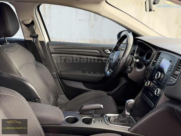 BOYASIZ 2020 RENAULT MEGANE 1.5 BLUE DCİ TOUCH EDC 183.000 KM